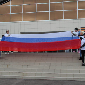 Музыкально-патриотический марафон «Za Россию» и акция “Журавлик – символ мира”