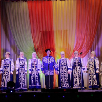 Отчетный концерт народного ансамбля русской песни “Вечёрка”